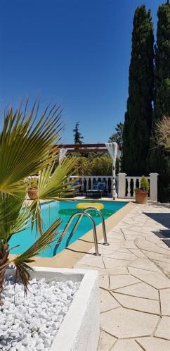 Villa T3 A 10' De Cassis - Piscine Privee Et Cuisine D'Ete Exterieure Carnoux-en-Provence Exterior photo